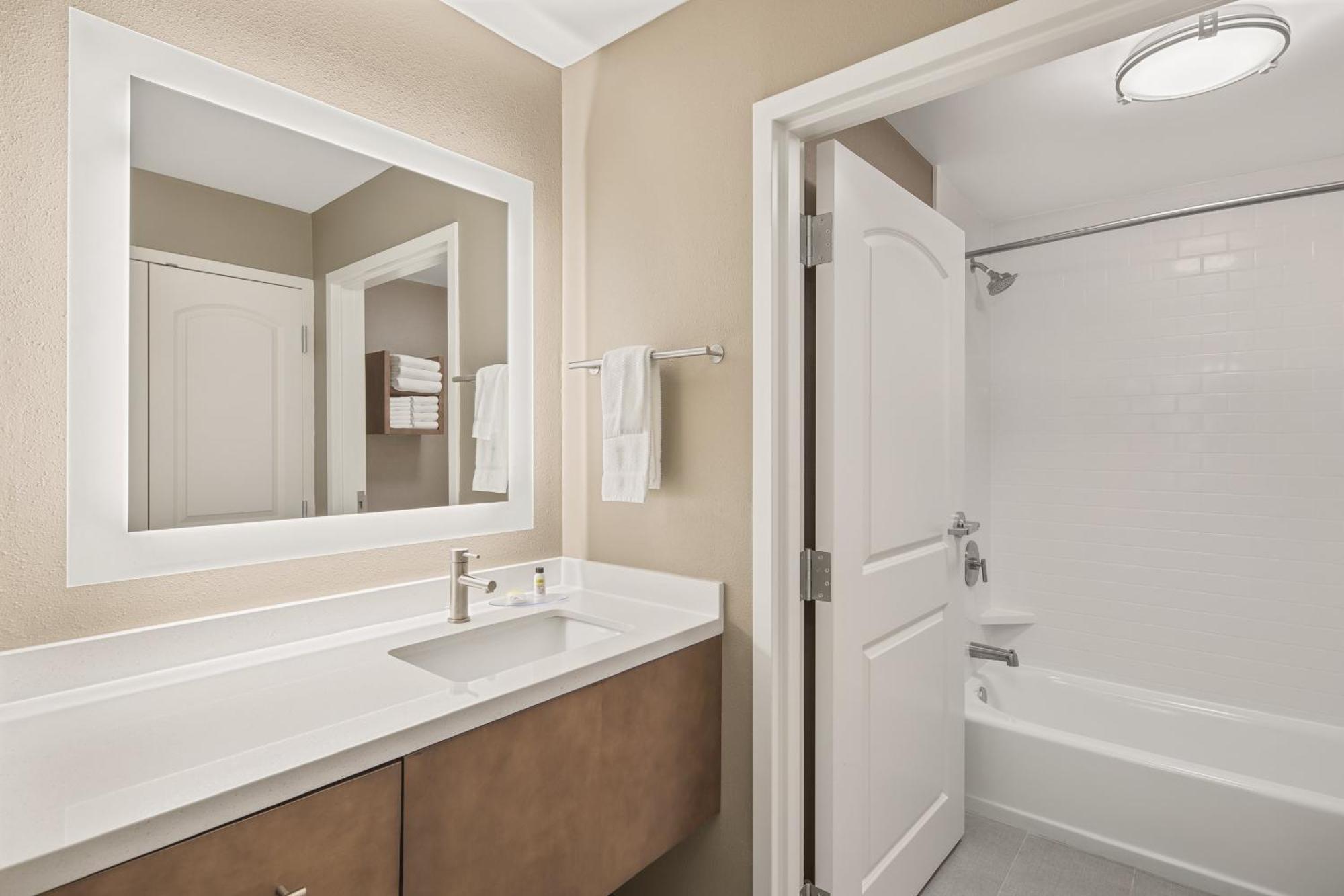 Staybridge Suites - Florence Center By Ihg Zewnętrze zdjęcie